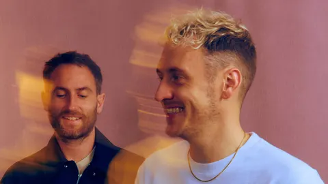 Maribou State (DJ set) at Sainte-Catherine Hall